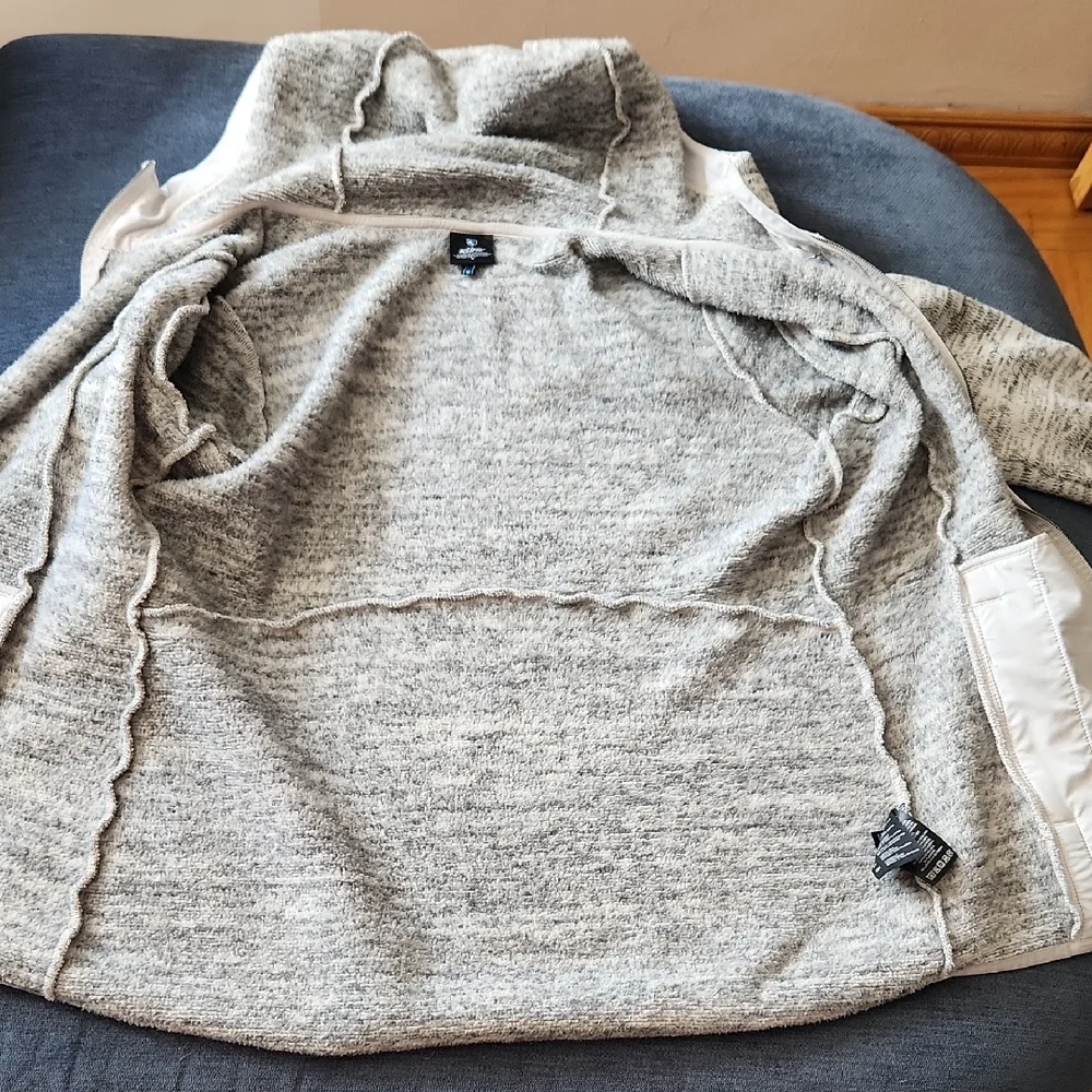 KUHL Ascendyr Flece Gray/white  Hoodie Wirh Zippered Pockets Size S Women's - Picture 4 of 16